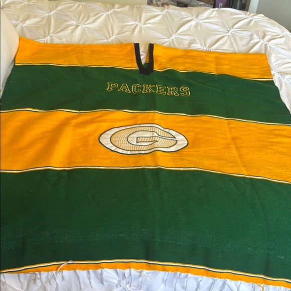 Green Bay Packers Poncho - Picture 4 of 6